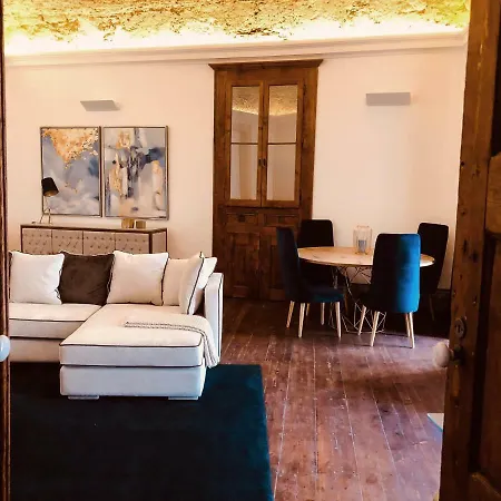 Apartment Living Chiado By Friendly Moments *