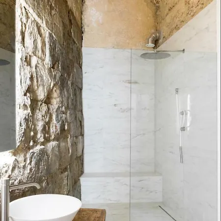 Living Chiado By Friendly Moments